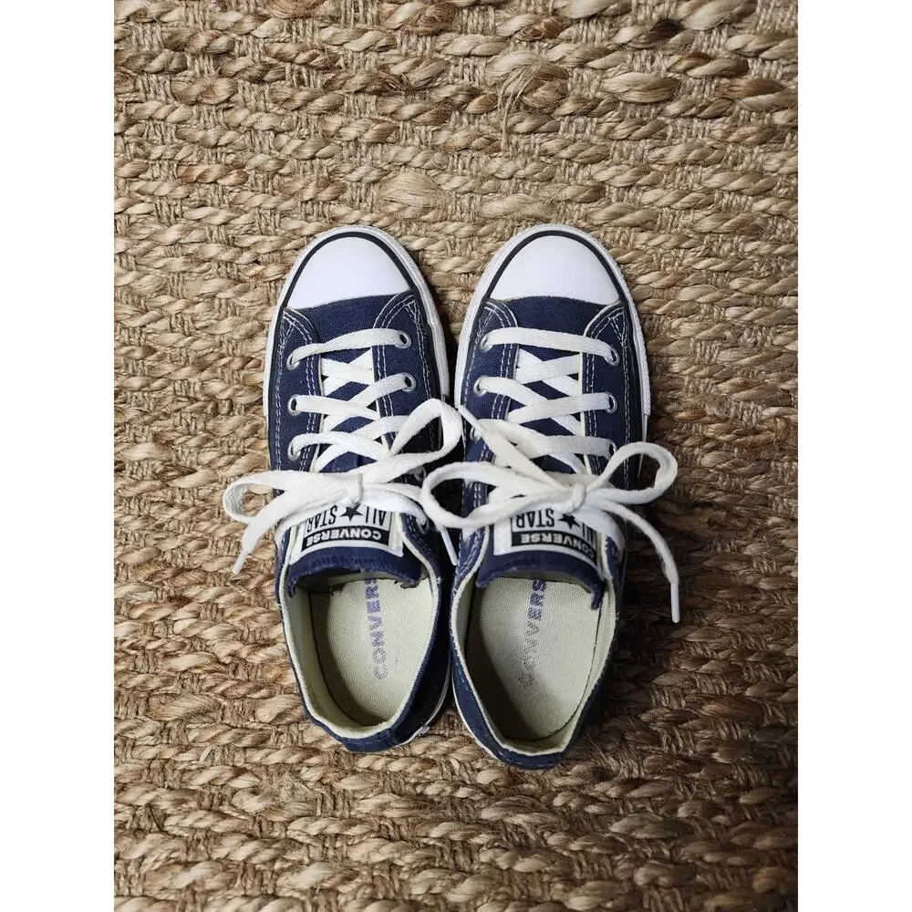 Converse Chuck Taylor All Star Shoes Youth Size 2 Blue Canvas Low Top Classic
